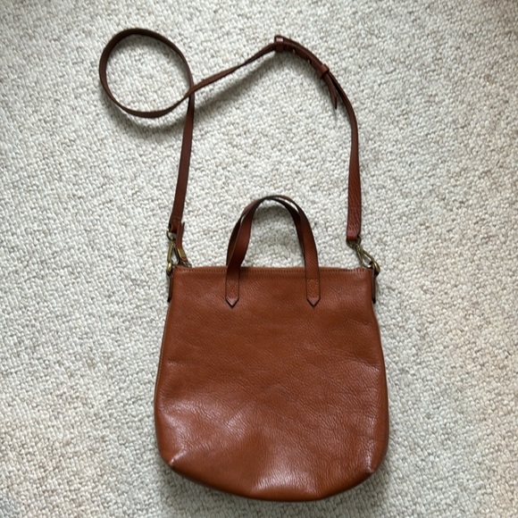 Madewell Transport Tote Small - vegan leather, tan - Picture 6 of 15